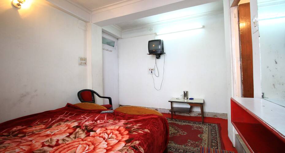 Tip Top Gujarati Guest House, Darjeeling 5
